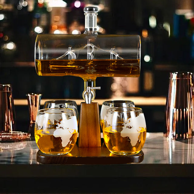 Sailing Boat Decanter (With 4 glasses)