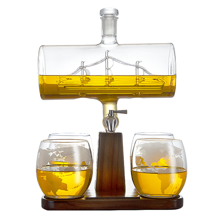 Sailing Boat Decanter (With 4 glasses)