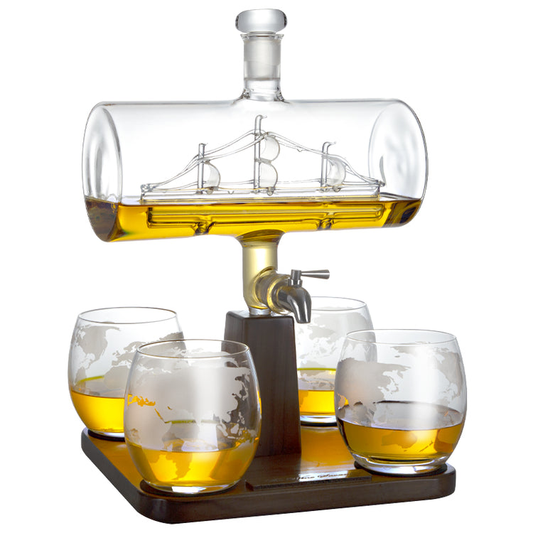 Sailing Boat Decanter (With 4 glasses)