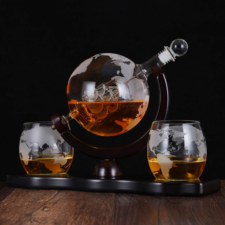 Globe Decanter Set (with 2 glasses)
